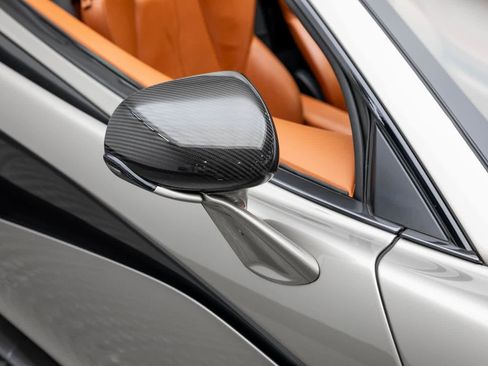 Used 2018 McLaren 570S Spider image 44