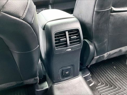 Used 2020 Ford Escape Titanium w/ Titanium Premium Package 2.0 AWD/4WD image 33