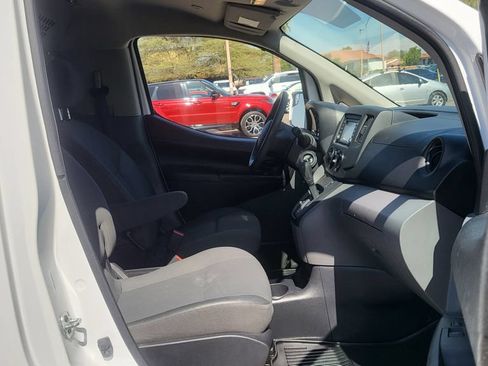 Used 2017 Nissan NV200 SV w/ Technology Package FWD image 19