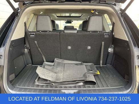 Used 2025 Toyota Grand Highlander AWD image 26