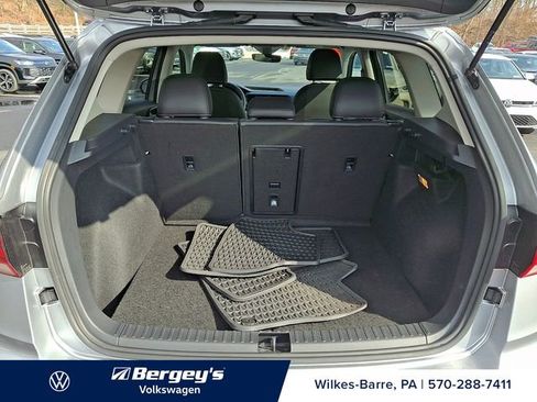 Certified 2023 Volkswagen Taos SE w/ Panoramic Sunroof Package image 31