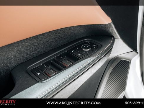 Used 2026 Lexus RX 450h AWD w/ Convenience Package image 19