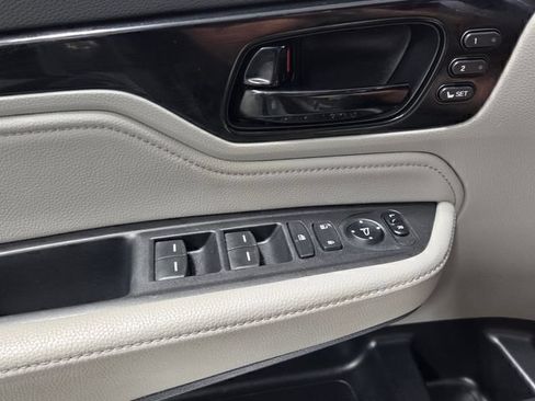 Used 2023 Honda Odyssey Touring image 42