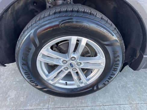 Certified 2023 Ford Explorer XLT w/ Equipment Group 202A image 20