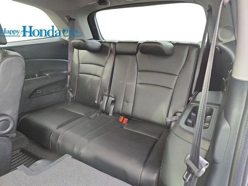 Used 2022 Honda Pilot Touring image 18