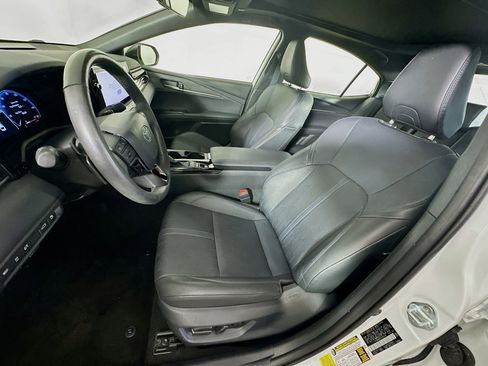 Used 2025 Toyota Camry XSE image 13