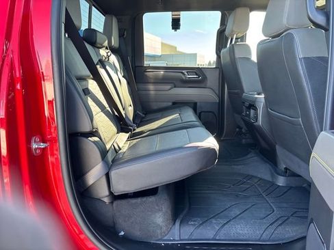 Used 2024 Chevrolet Silverado 2500 ZR2 w/ Technology Package image 24