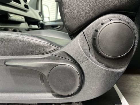 Used 2022 Mercedes-Benz Sprinter 144 Cargo image 12