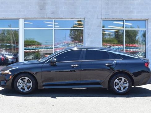 Used 2022 Kia K5 LX FWD image 2