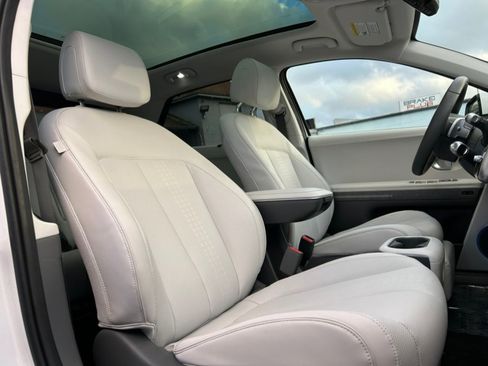 Used 2024 Hyundai Ioniq 5 Limited image 50