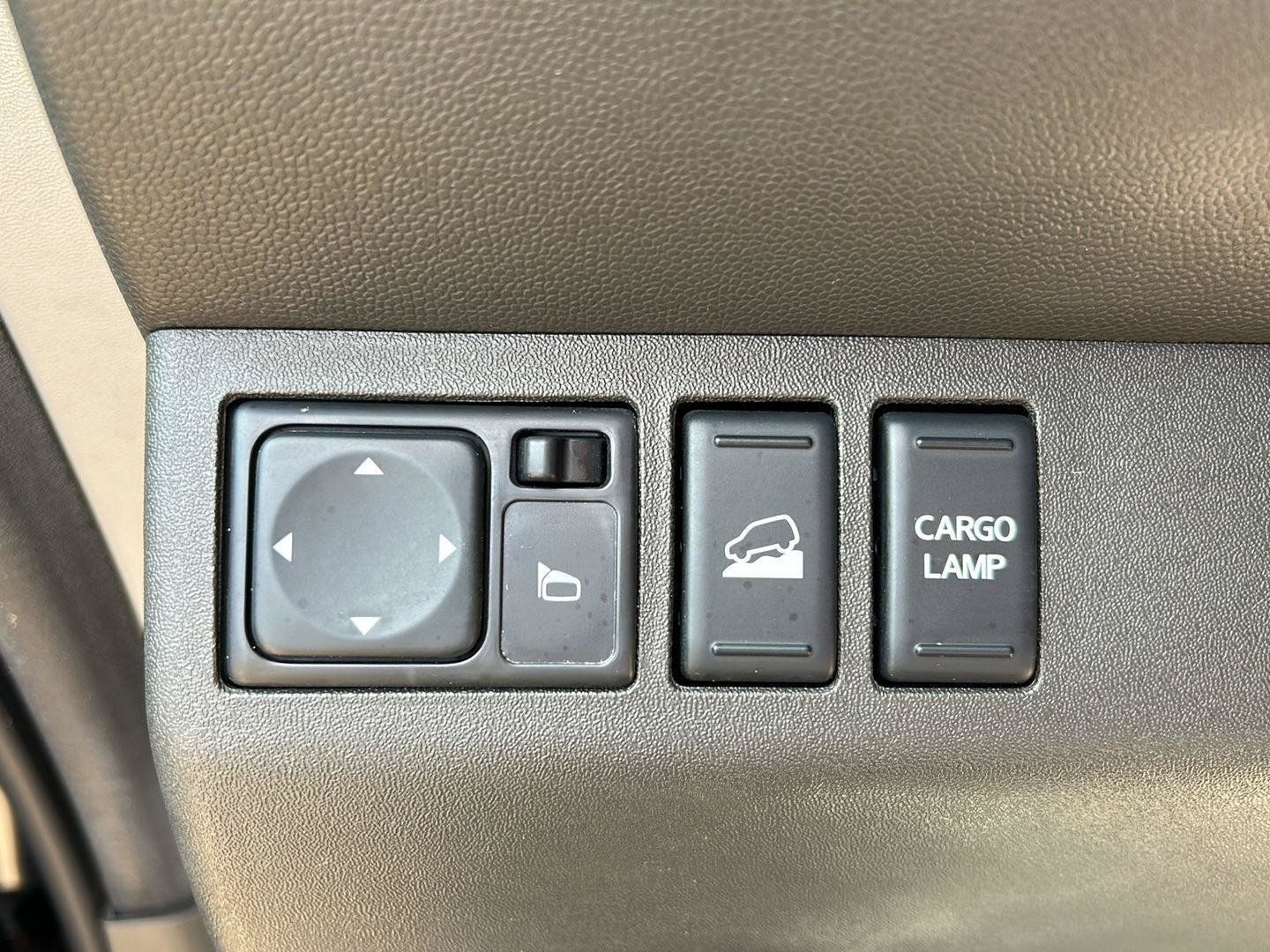 Used 2018 Nissan Frontier PRO-4X AWD/4WD image 13