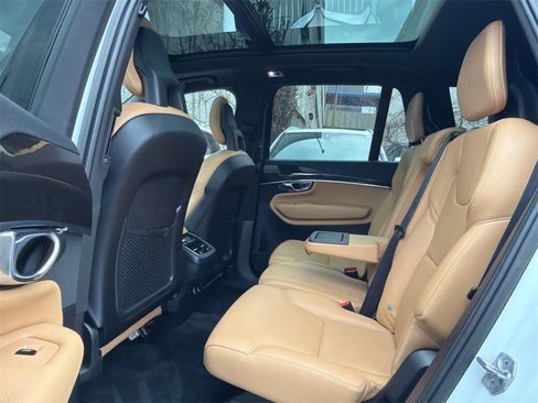 Used 2016 Volvo XC90 T6 Momentum image 19