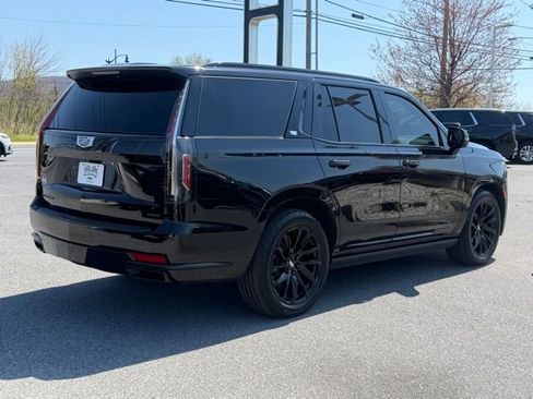 Certified 2023 Cadillac Escalade Sport w/ LPO, ONYX Package AWD/4WD image 14