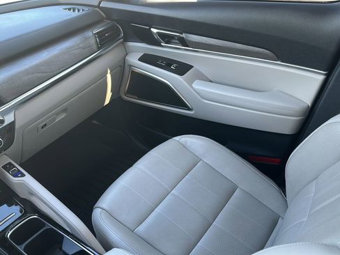 Used 2022 Kia Telluride EX w/ EX Premium Package FWD image 13