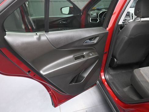 Used 2024 Chevrolet Equinox LT w/ LPO, Floor Liner Package AWD/4WD image 32