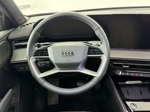 New 2026 Audi Q3 quattro 2.0T w/ Driver Assistance Package AWD/4WD image 15