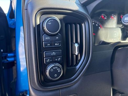 Used 2022 Chevrolet Silverado 1500 Custom image 18