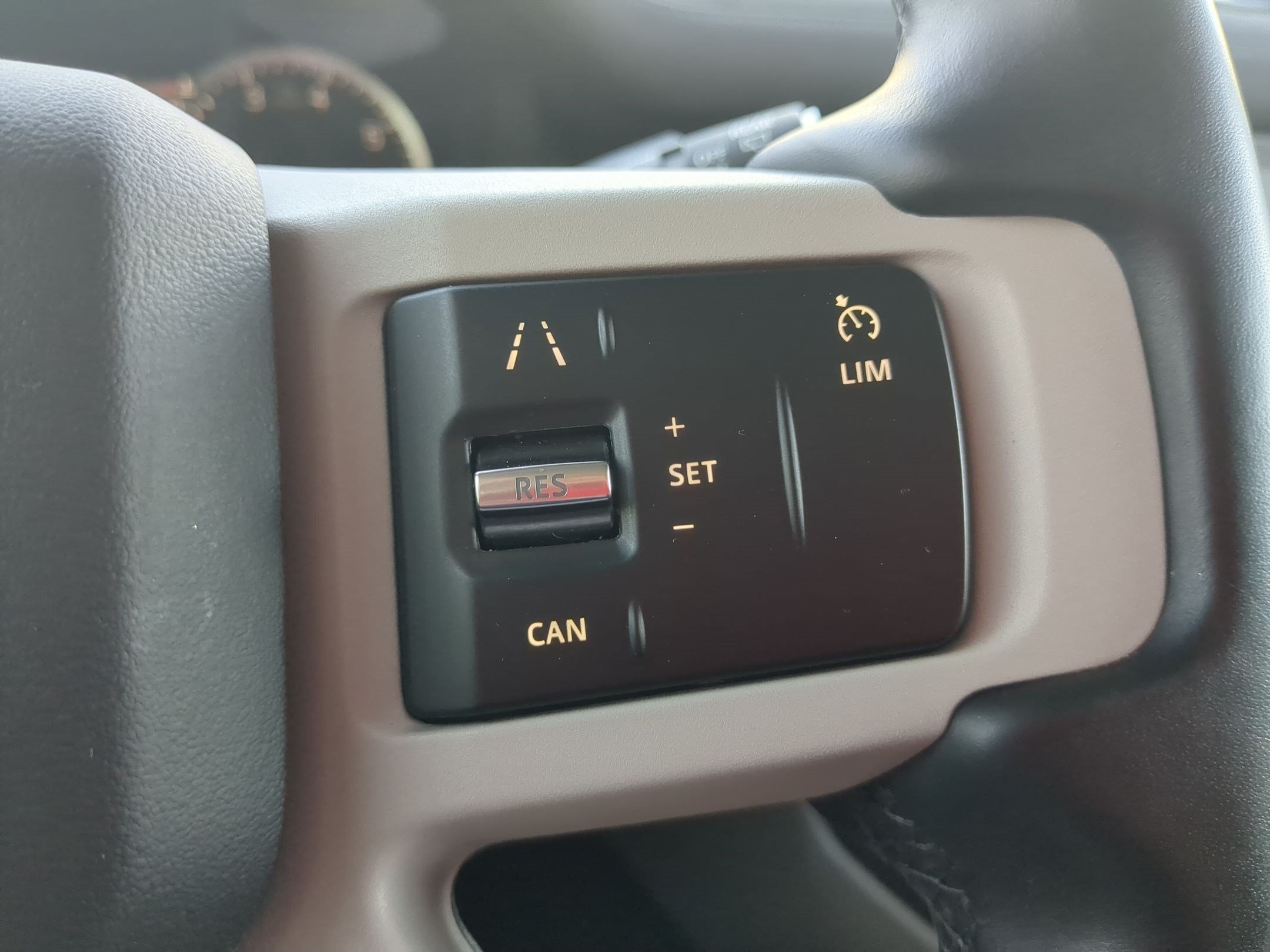 Certified 2023 Land Rover Defender 90 S AWD/4WD image 19