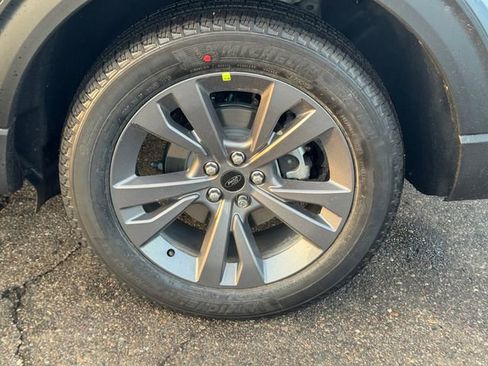 New 2026 Ford Explorer Active w/ Active Comfort Package image 9