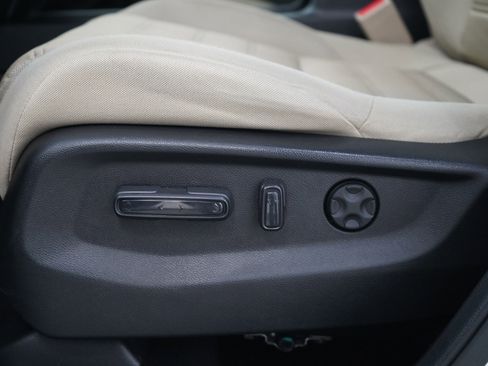 Used 2019 Honda CR-V EX image 26