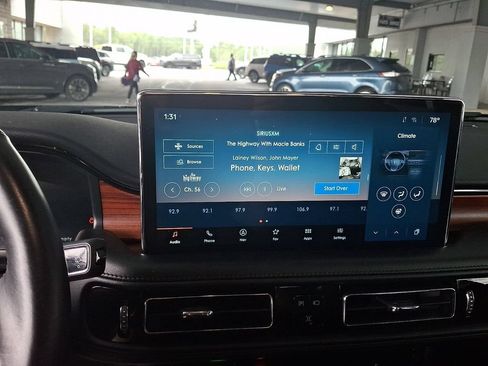 Certified 2023 Lincoln Nautilus Reserve AWD/4WD image 17