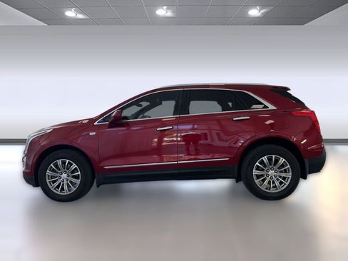 Used 2019 Cadillac XT5 Luxury FWD image 2