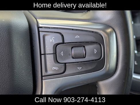 Used 2023 Chevrolet Suburban Premier image 17