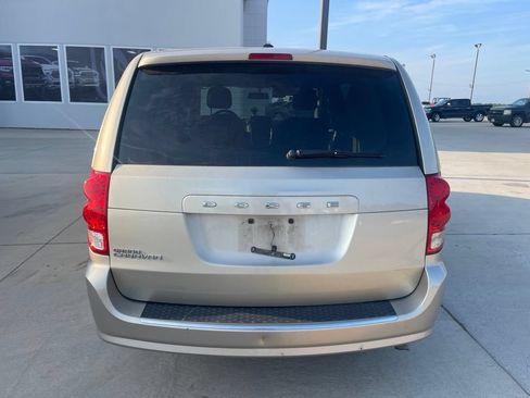 Used 2015 Dodge Grand Caravan SE w/ Quick Order Package 29E SE FWD image 5