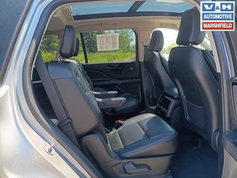 Used 2023 Lincoln Aviator Reserve AWD/4WD image 20