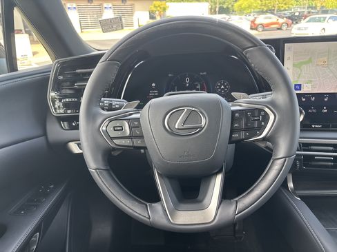 Used 2025 Lexus RX 350 F Sport w/ Convenience Package AWD/4WD image 18