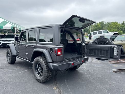 New 2025 Jeep Wrangler Willys AWD/4WD image 16