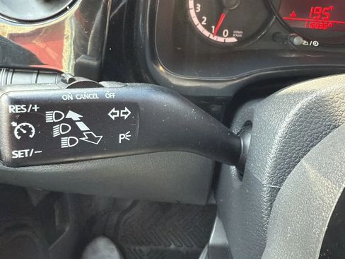 Used 2014 Volkswagen Beetle 1.8T image 12