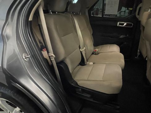 Used 2022 Ford Explorer 4WD w/ Class IV Trailer Tow Package image 23