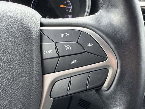 Used 2021 Jeep Grand Cherokee Laredo w/ Security & Convenience Group image 20