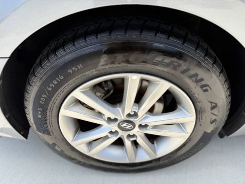 Used 2017 Hyundai Sonata SE FWD image 14