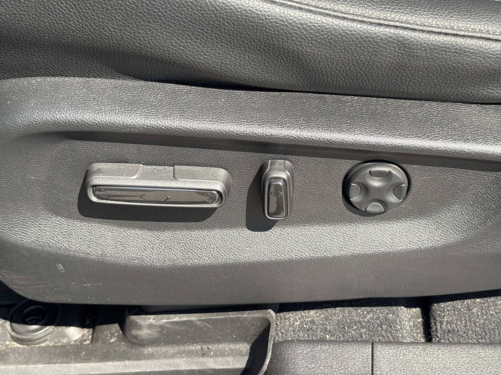 Used 2026 Honda Odyssey EX-L image 16