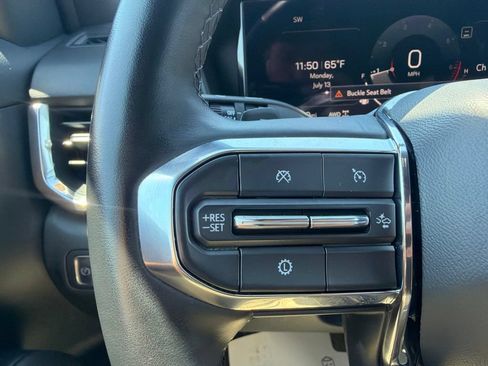 Used 2025 GMC Terrain Elevation AWD/4WD image 27
