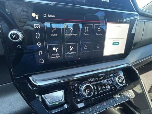 Used 2022 GMC Sierra 1500 AT4X image 16