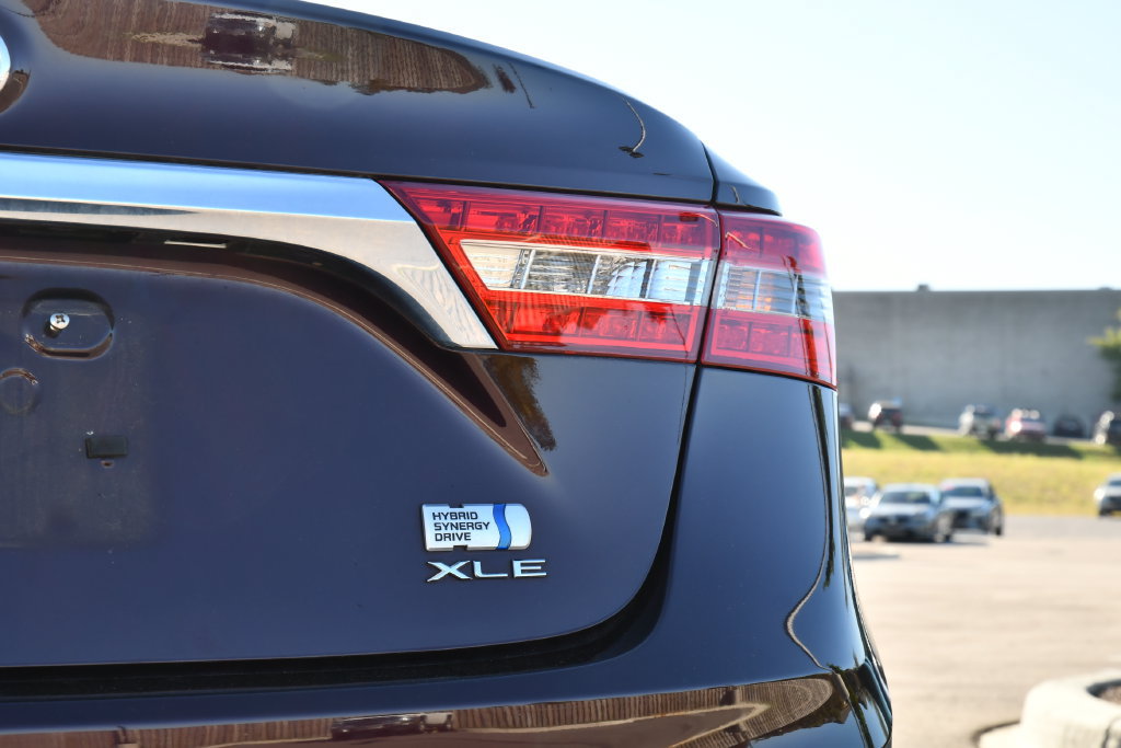 Used 2018 Toyota Avalon XLE Premium FWD image 15