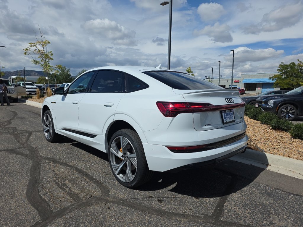 Used 2023 Audi e-tron Prestige w/ Prestige Package AWD/4WD image 3