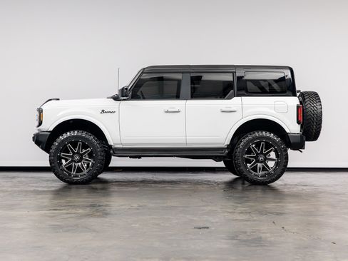 Used 2025 Ford Bronco Outer Banks AWD/4WD image 9