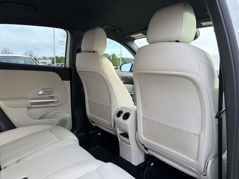 Certified 2025 Mercedes-Benz GLA 250 image 18