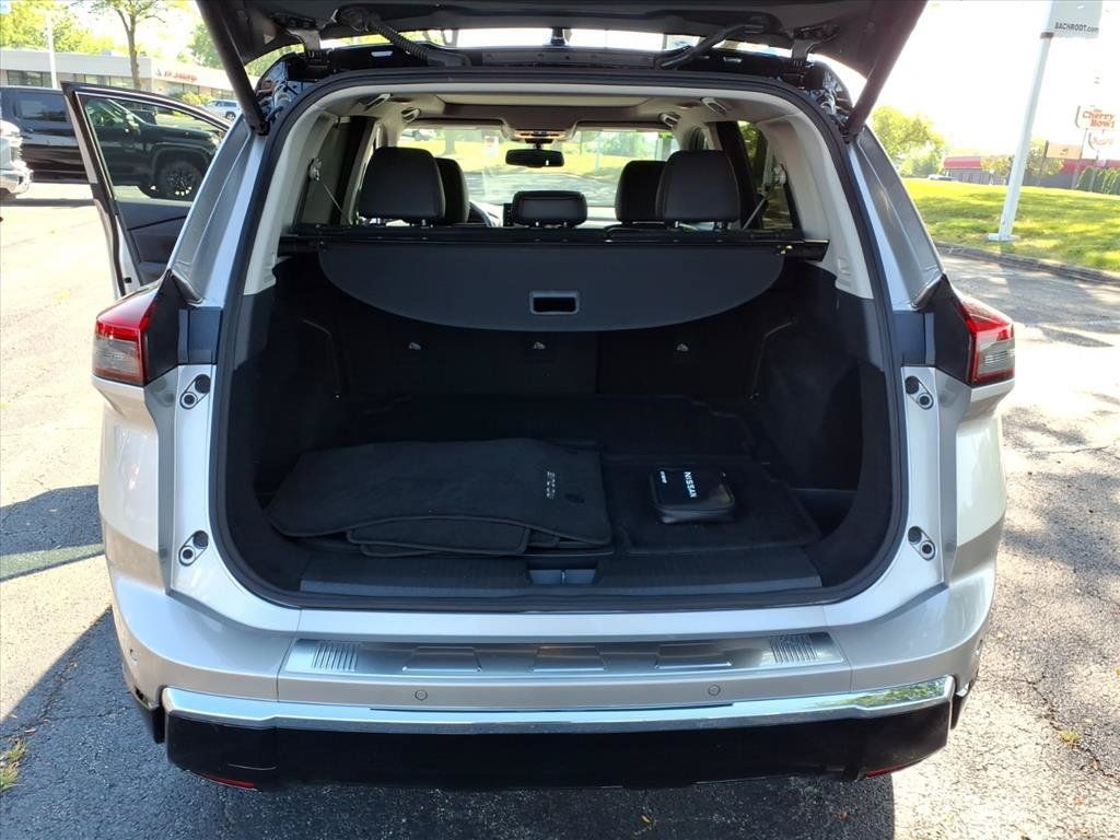 Used 2024 Nissan Rogue Platinum w/ Platinum Premium Package FWD image 30