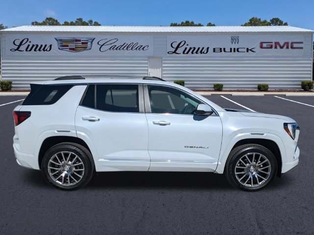 New 2027 GMC Terrain Denali AWD/4WD image 3