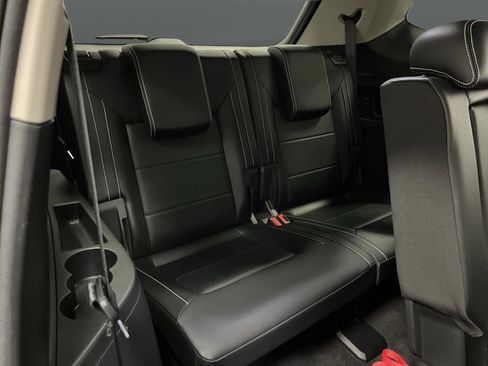 Used 2022 Volkswagen Atlas SE w/ Black Wheel Package image 30