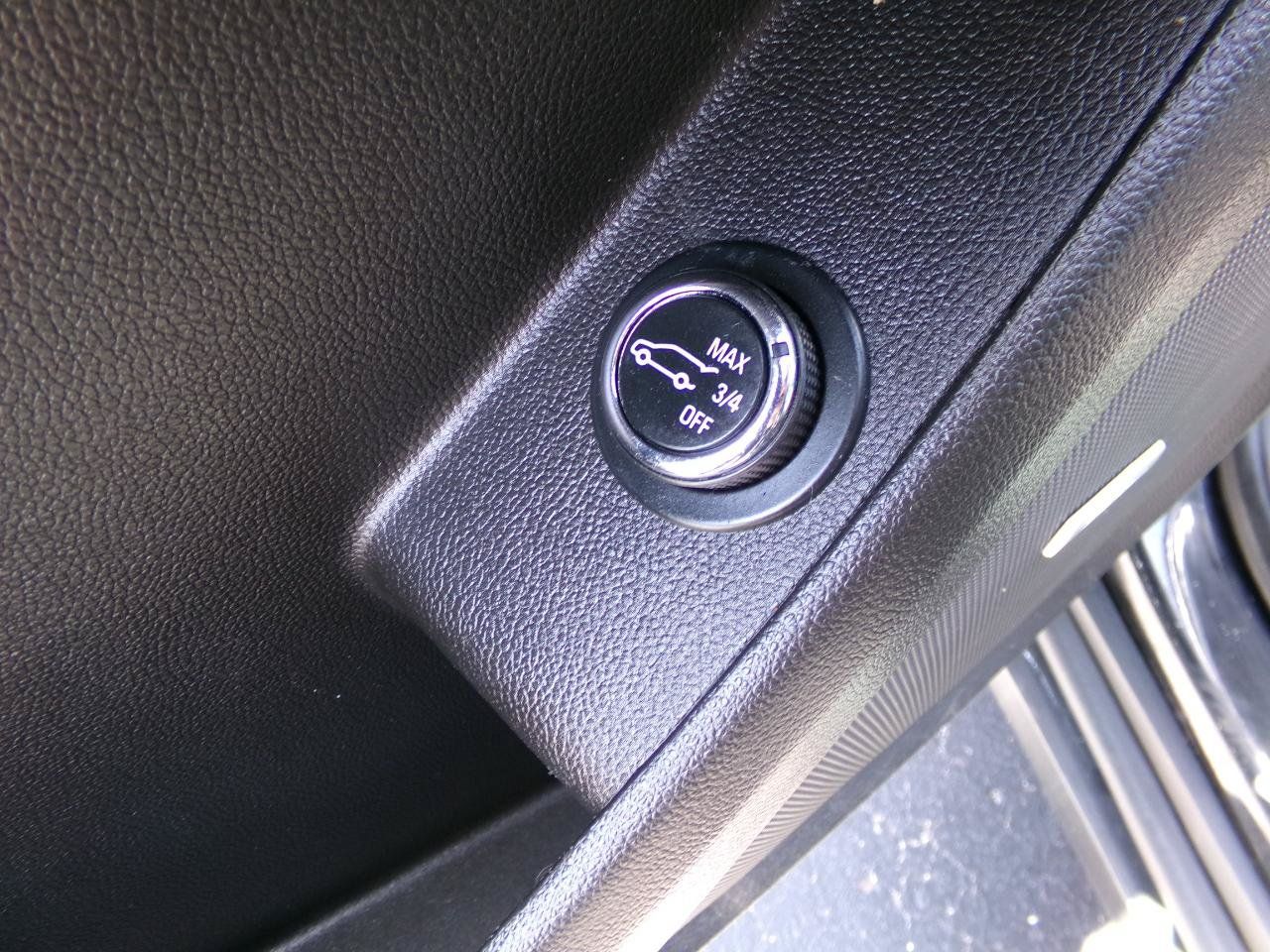 Used 2019 Chevrolet Traverse RS AWD/4WD image 12