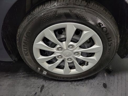 Used 2024 Kia Forte LX image 10