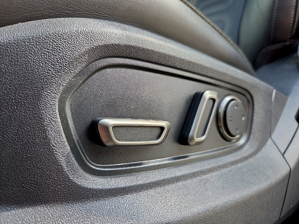 Used 2024 Rivian R1S Adventure Quad AWD/4WD image 14