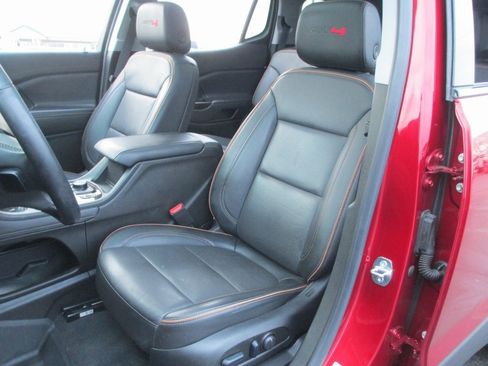 Certified 2023 GMC Acadia AT4 w/ Preferred Package image 19