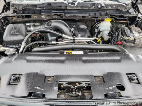 Used 2019 RAM 1500 Express w/ Wheel & Sound Group image 32